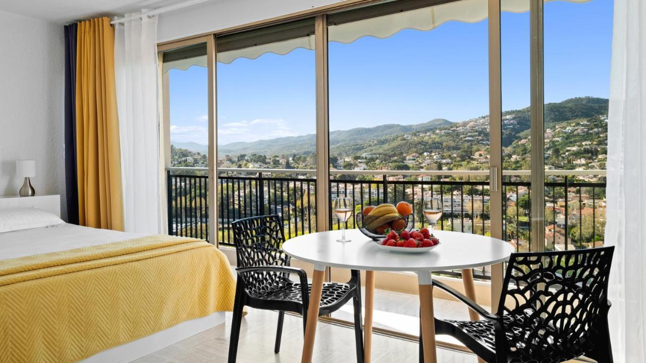 Cannes Marina Appart Hotel Mandelieu エクステリア 写真