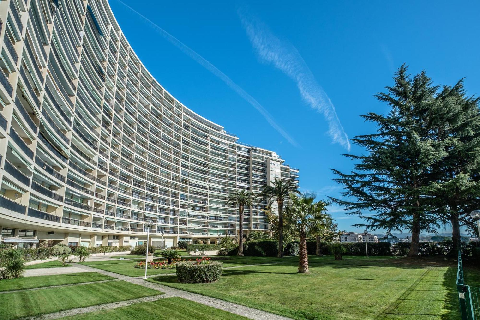 Cannes Marina Appart Hotel Mandelieu エクステリア 写真